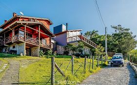 Bela casa rústica c/ piscina em Garopaba EGF000